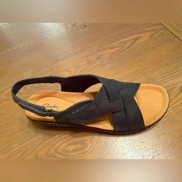 Clarks Merliah Echo Navy Leather Sandals Size 11 Comfortable Strap Closure - Picture 1 of 5